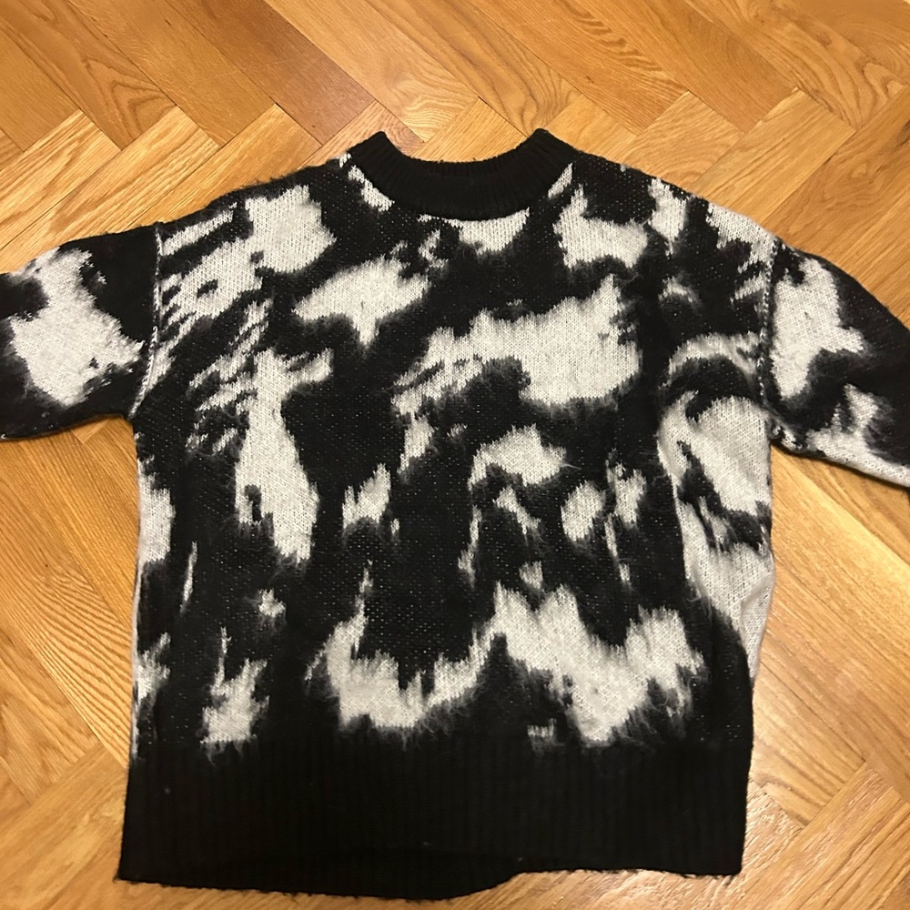 Black and White Womens oversized fuzzy  Sweater